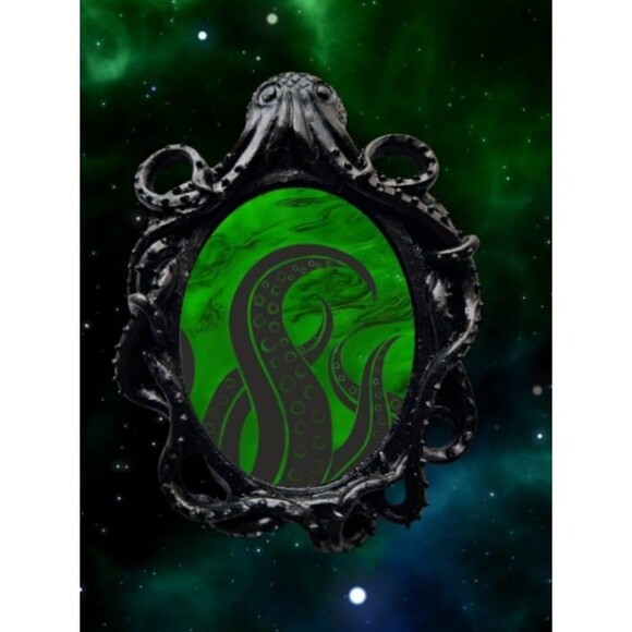 Tentacles Pin - Green Octopus - Picture 1 of 1
